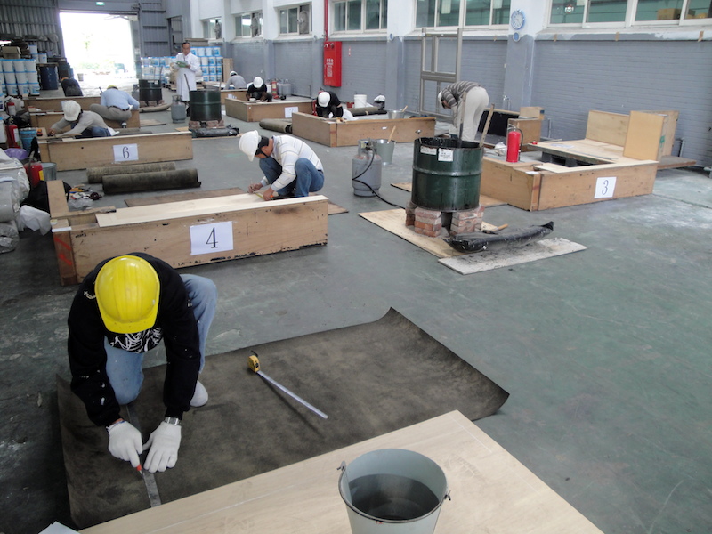 瀝青油毛氈系熱工法防水施工